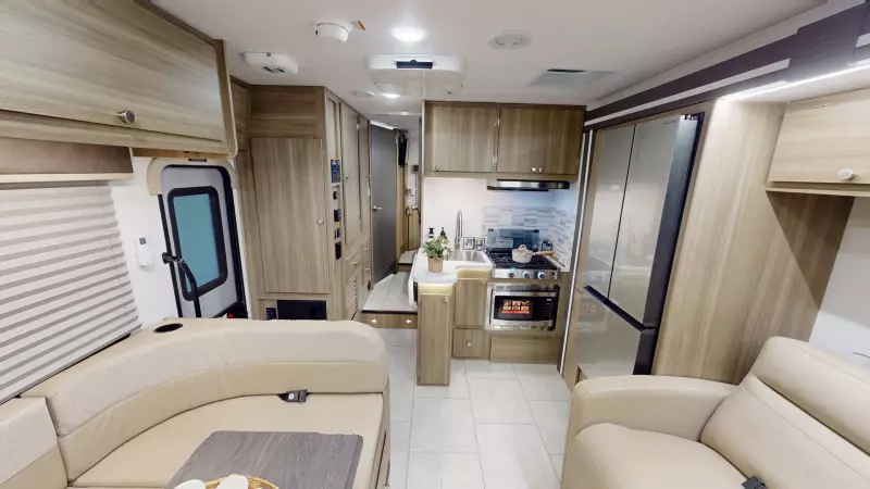 Freelander Main Room