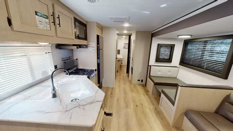 532BEDS Floorplan Main Room