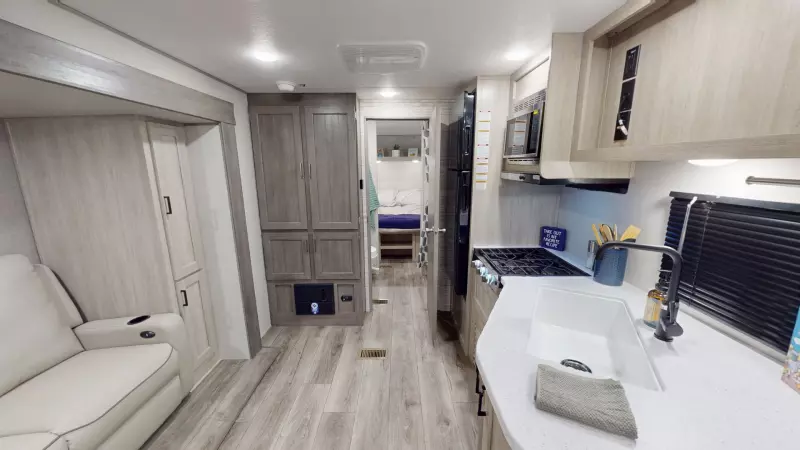 231MKS Floorplan Main Room